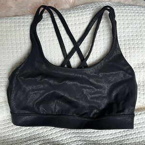 lululemon Energy Bra Medium Support B-D / Size 6 (Small)